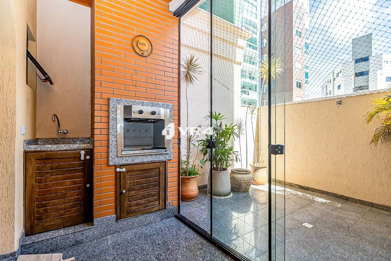 Garden apartment with 3 bedrooms and private BBQ area — photo 10