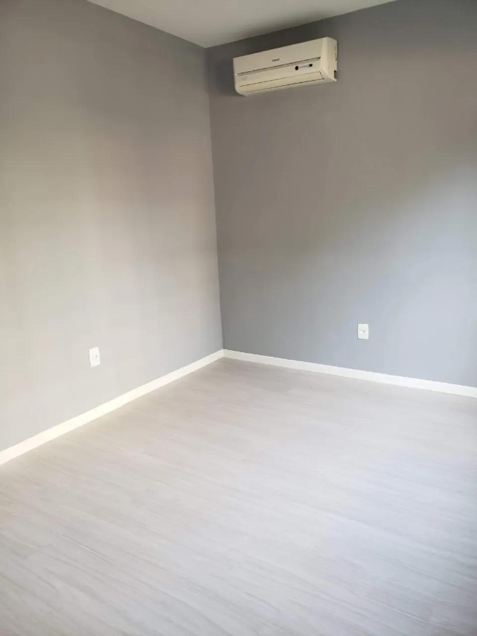 Деревянный пол или ламинат и 3 спальни: квартира 80 м² — photo 9