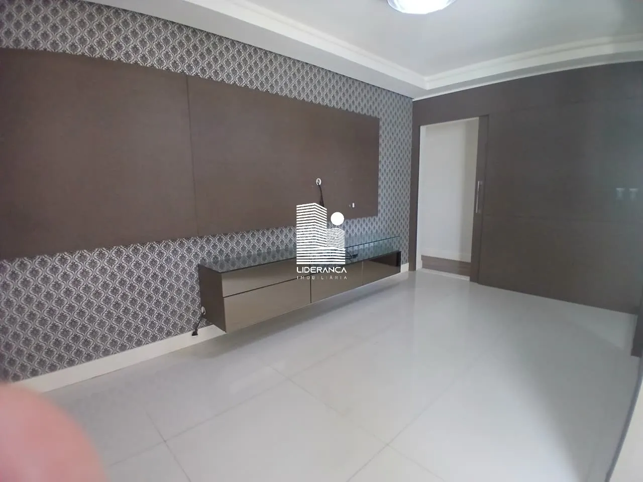 Apartamento mobiliado de 142 m² com 3 quartos e varanda — photo 27