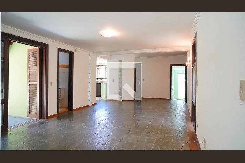 House, 735 m², with floor-to-ceiling windows — photo 29