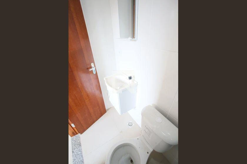 Casa para alugar com 3 quartos e 4 banheiros, 100 m² — photo 2