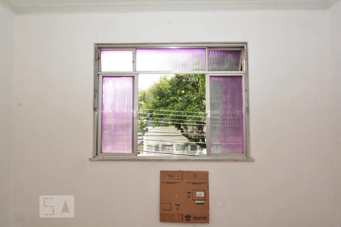 Wood or laminate floors in a 2-bedroom house, 100 m² — photo 20