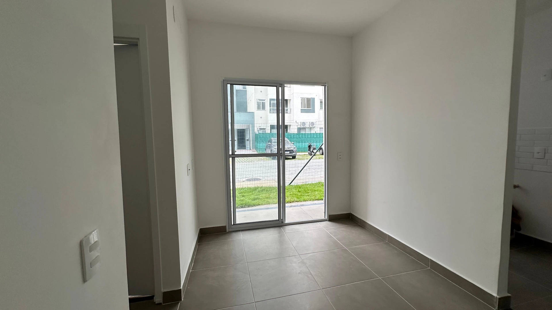 2-bedroom apartment with separate kitchen and pets allowed — photo 22
