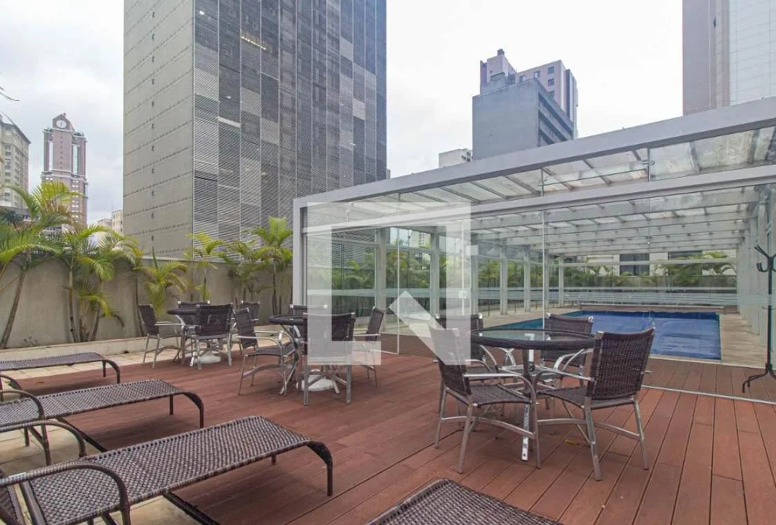 2-bedroom apartment in a building with an indoor pool — photo 12
