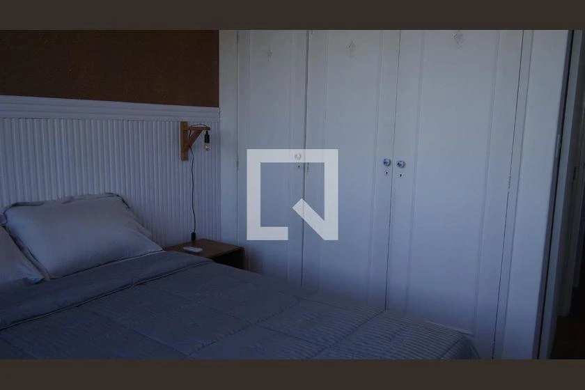 Furnished 2-bedroom apartment with balcony — photo 9