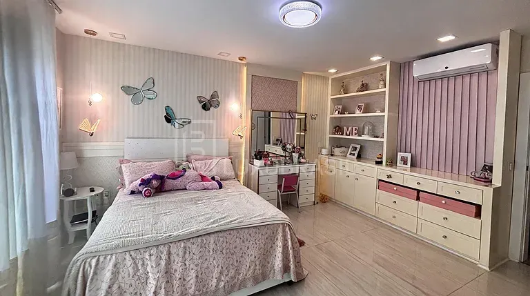 Furnished house with 6 en-suite bedrooms and 10 bathrooms — photo 12