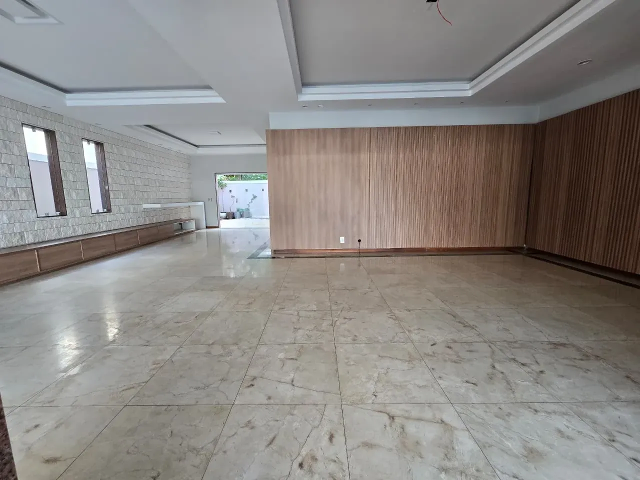 Будинок на 450 м² з 4 спальнями та кухнею з газом — photo 45