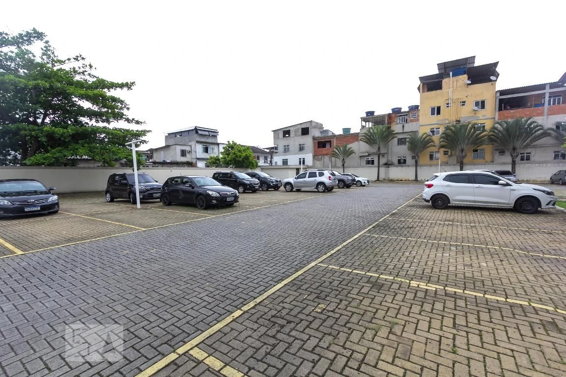 Furnished 1-bedroom apartment with private garden — photo 21