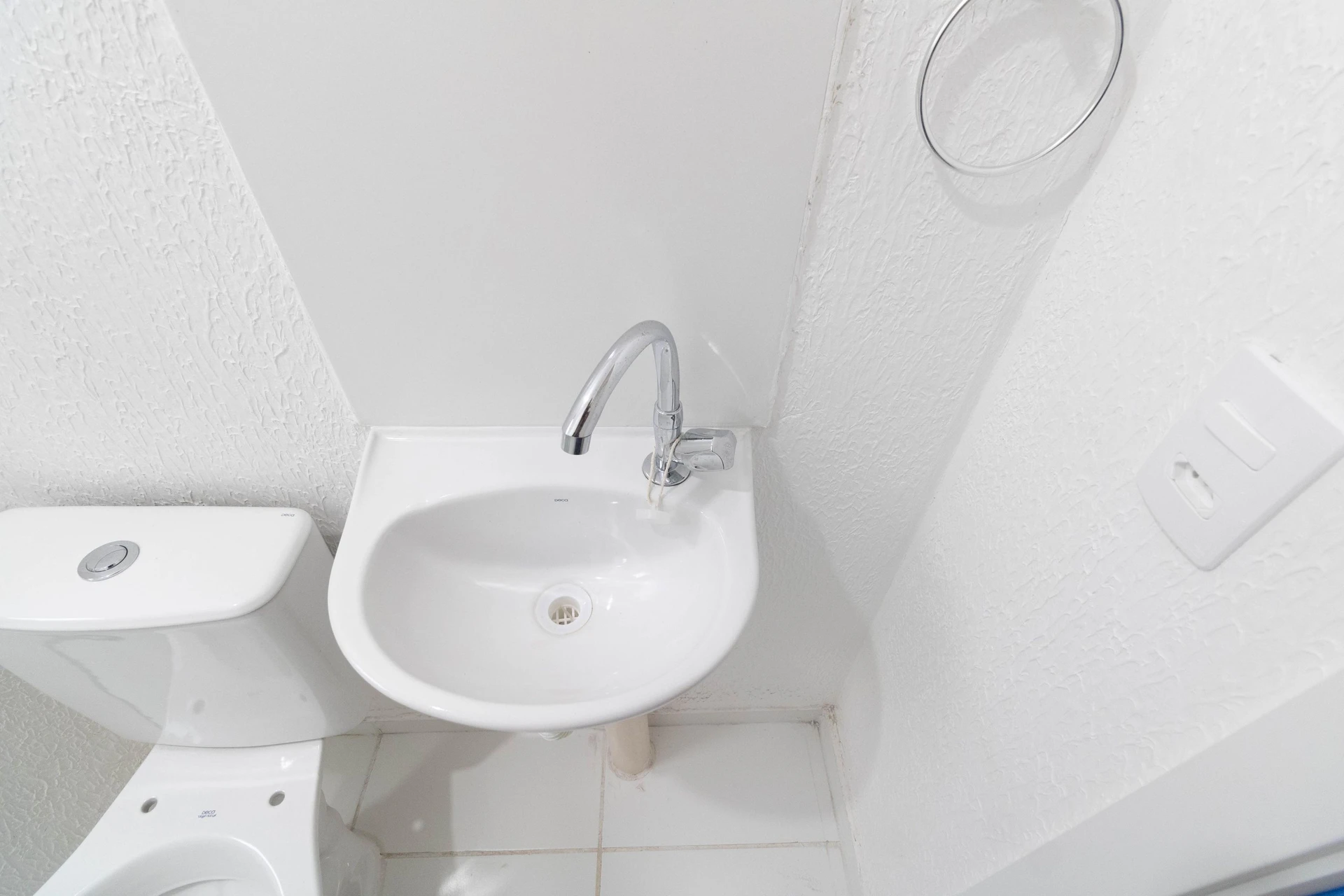 2-bedroom apartment with 1 bathroom and no parking — photo 9