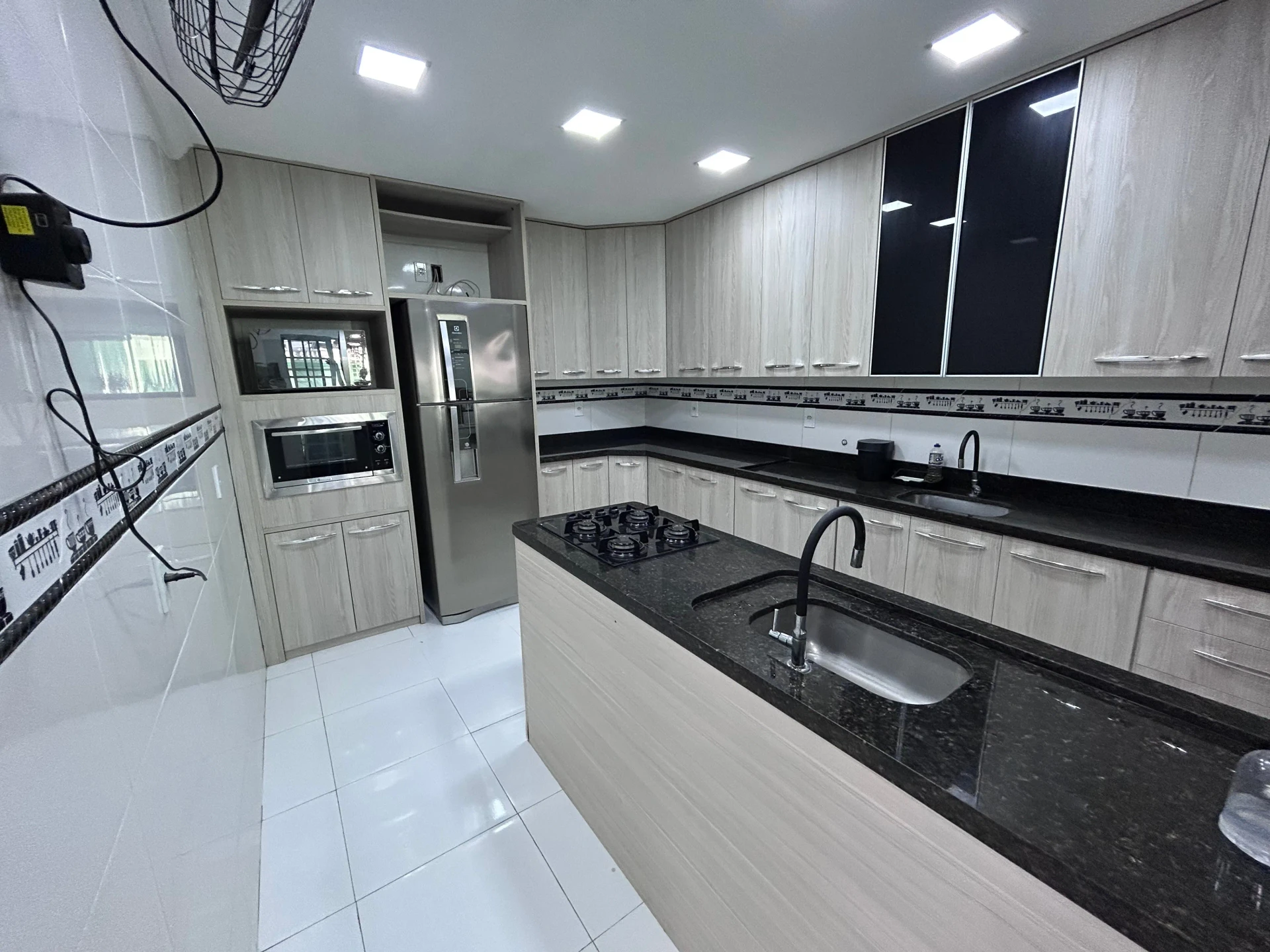 Мебльований будинок на 4 окремі ванні, 200 м² і 3 місця — photo 6