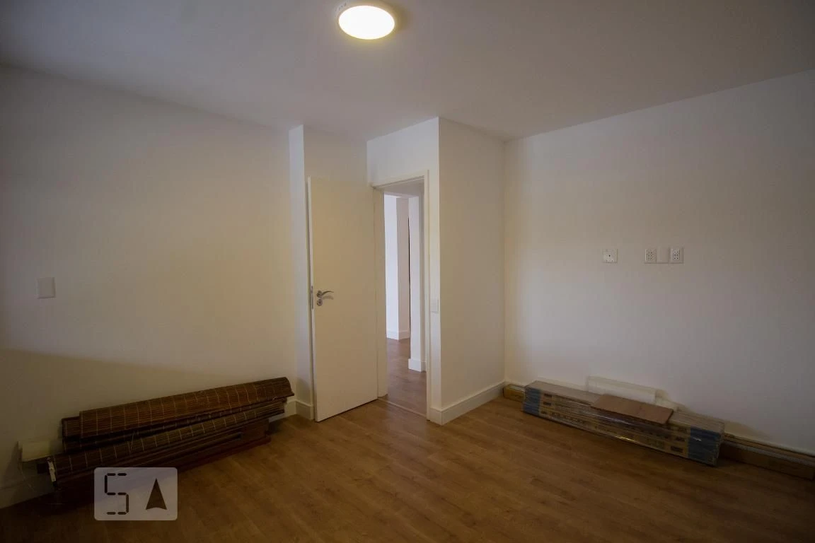 3-bedroom apartment with a balcony and built-in BBQ — photo 39