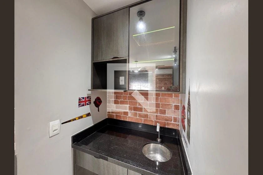 4-bedroom apartment in a building with a sauna — photo 16