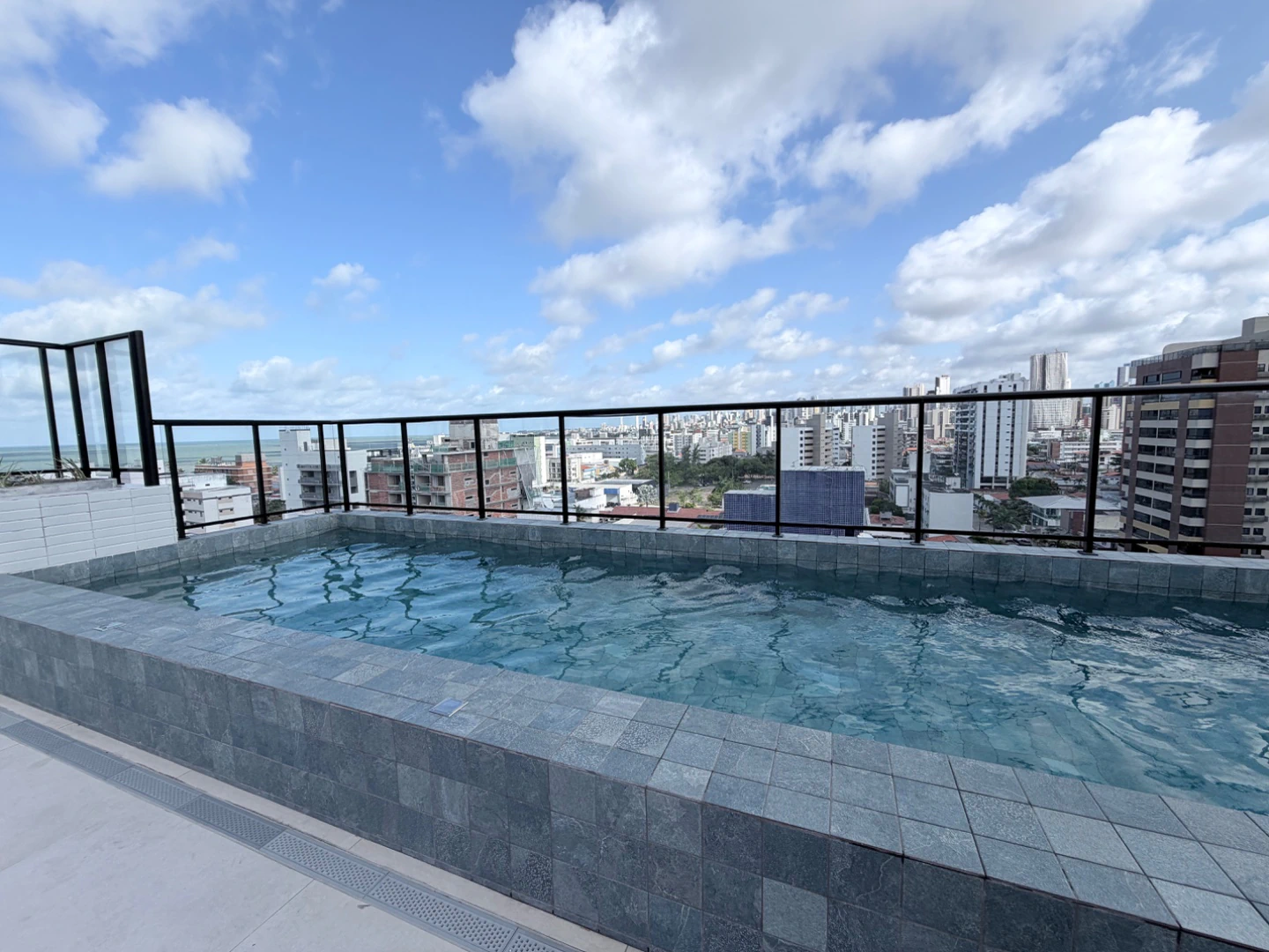 1 quarto e janelas do piso ao teto: apartamento de 40 m² — photo 14