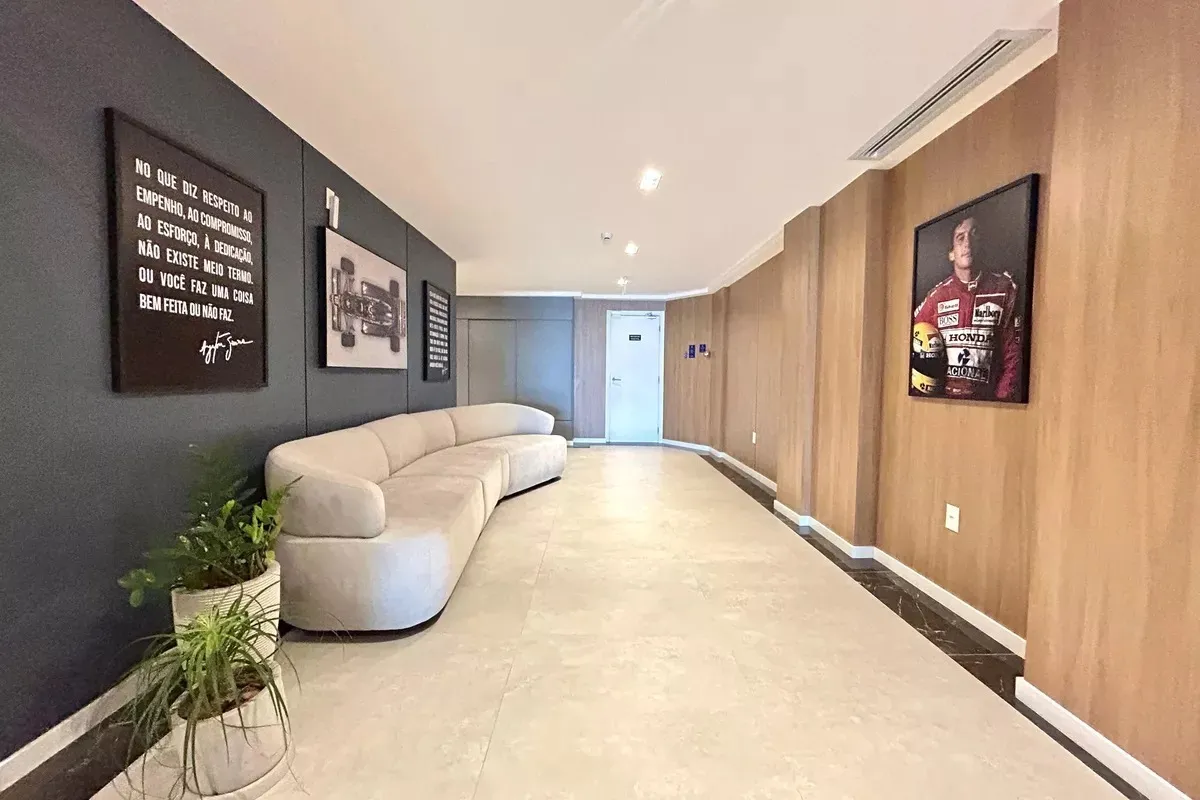 2-bedroom apartment with integrated kitchen and balcony — photo 21