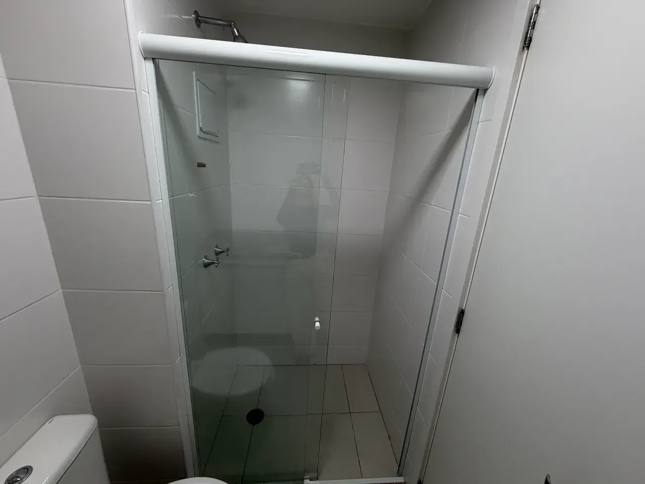 2-bedroom apartment in a building with a gym — photo 14