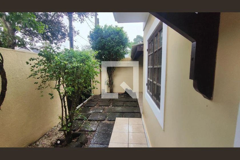 House with 3 bedrooms, 4 bathrooms and 360 m² — photo 25