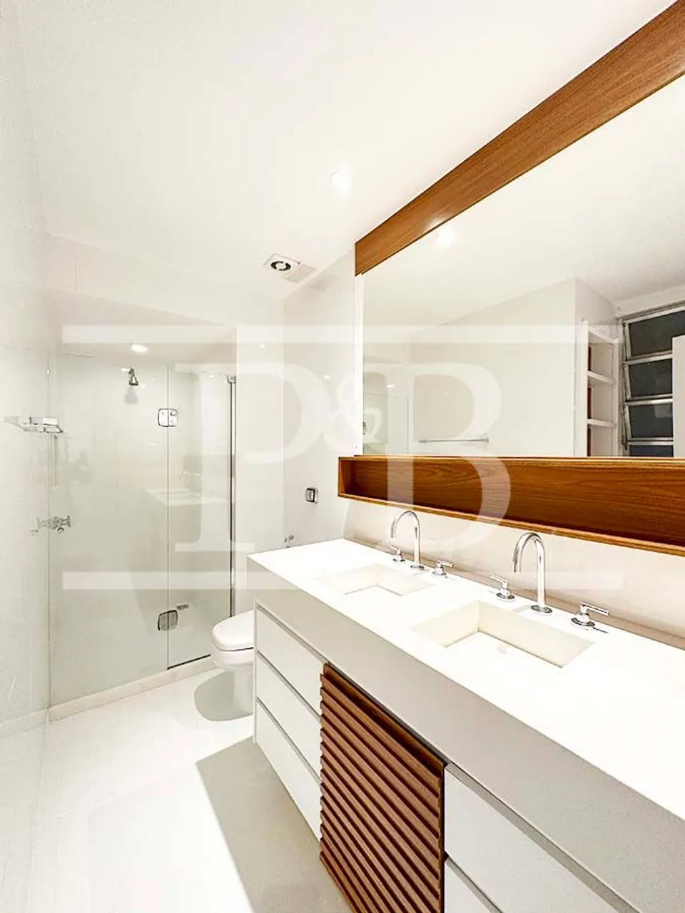 4-bedroom apartment with 270 m² and 4 bathrooms — photo 8