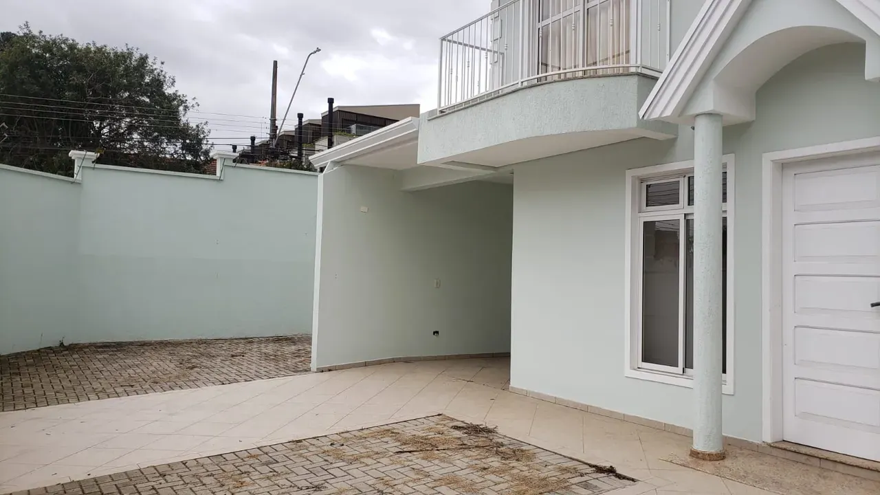 Casa com 4 quartos e 4 banheiros, 250 m² — photo 22