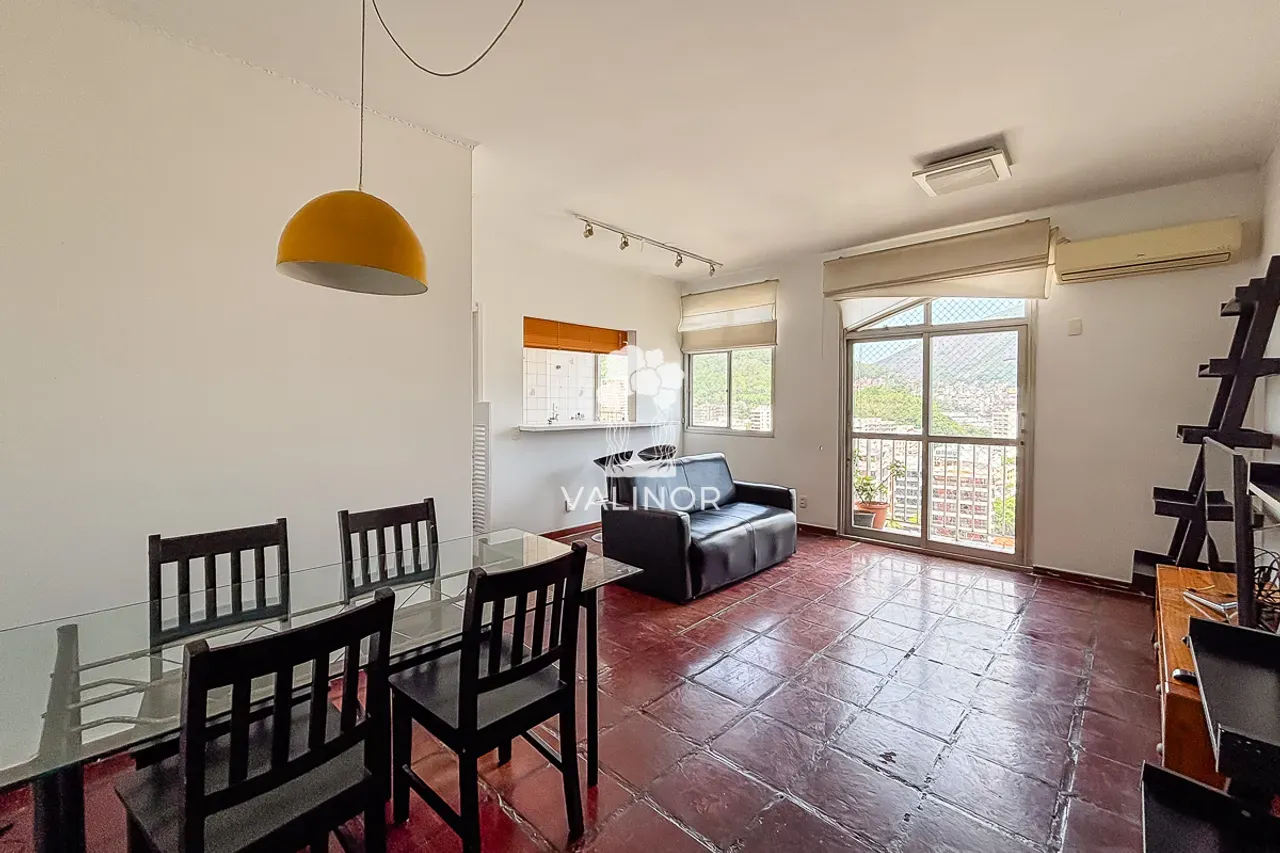 Furnished apartment, 60 m², with a mountain view