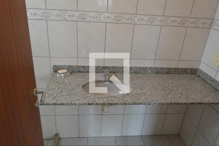 Apartment with 3 bedrooms, balcony and 130 m² — photo 16
