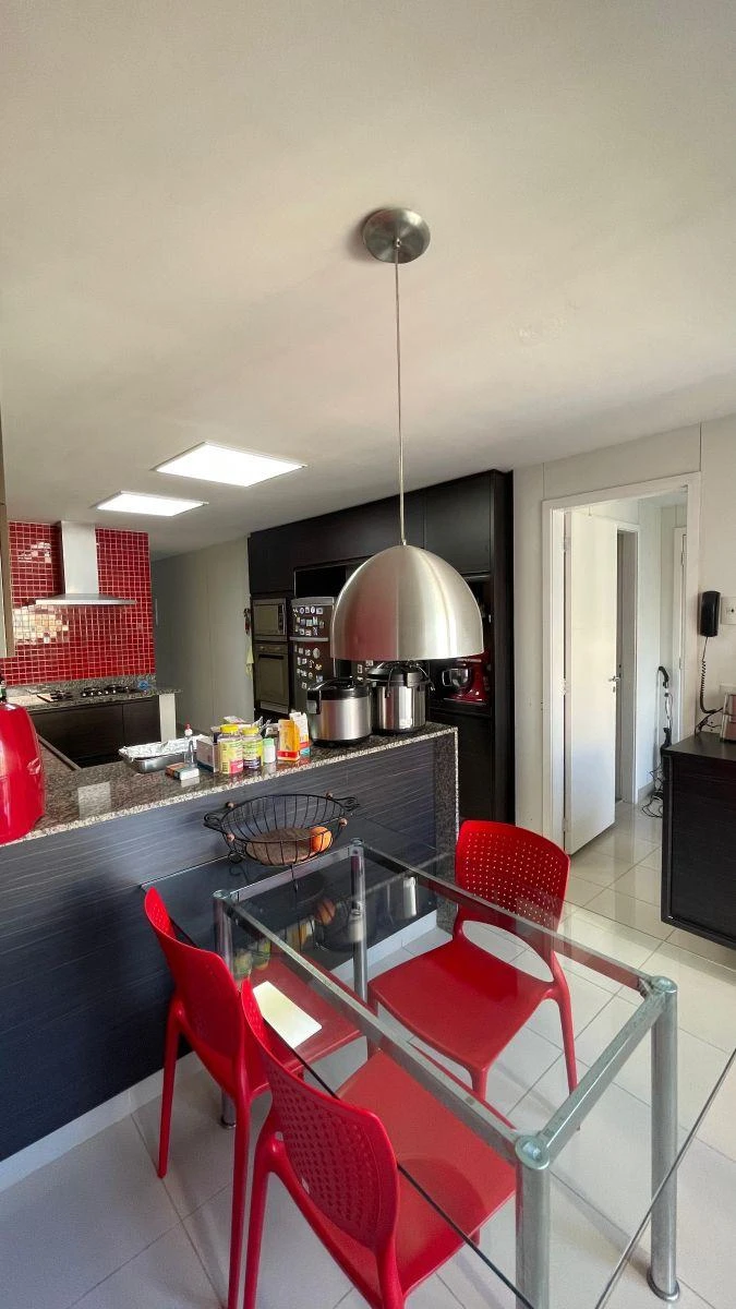 Floor-to-ceiling windows in a 4-bedroom apartment, 233 m² — photo 13