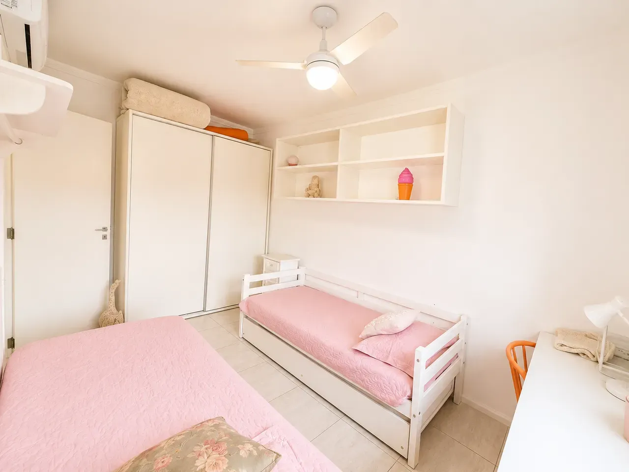 Apartamento amueblado de 3 dormitorios con suite y 2 plazas — photo 19