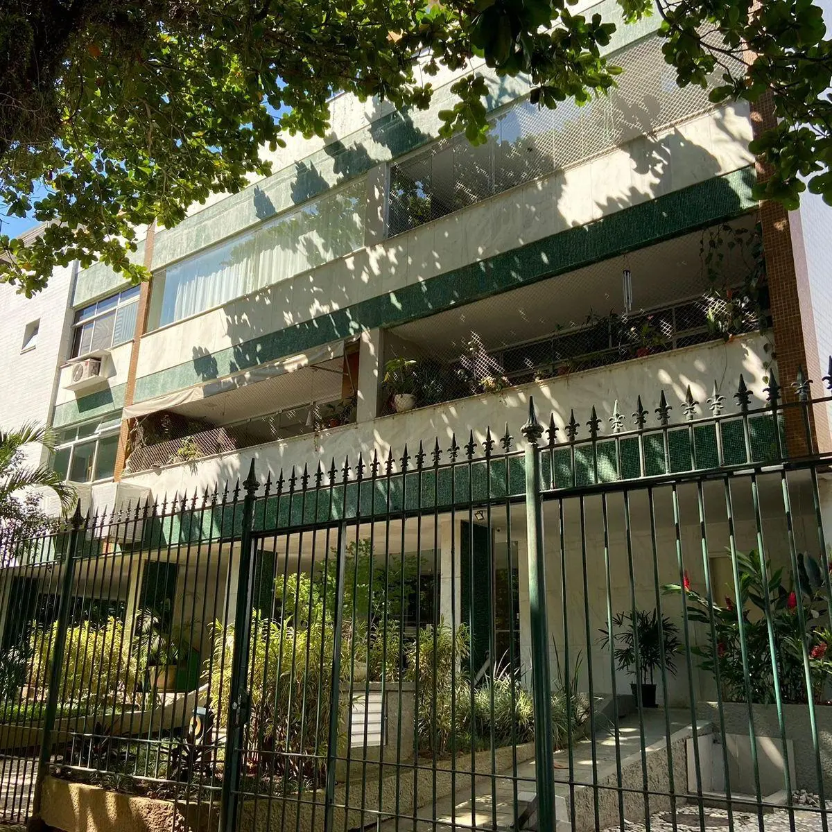 Rental penthouse with 255 m², 3 bedrooms — photo 17