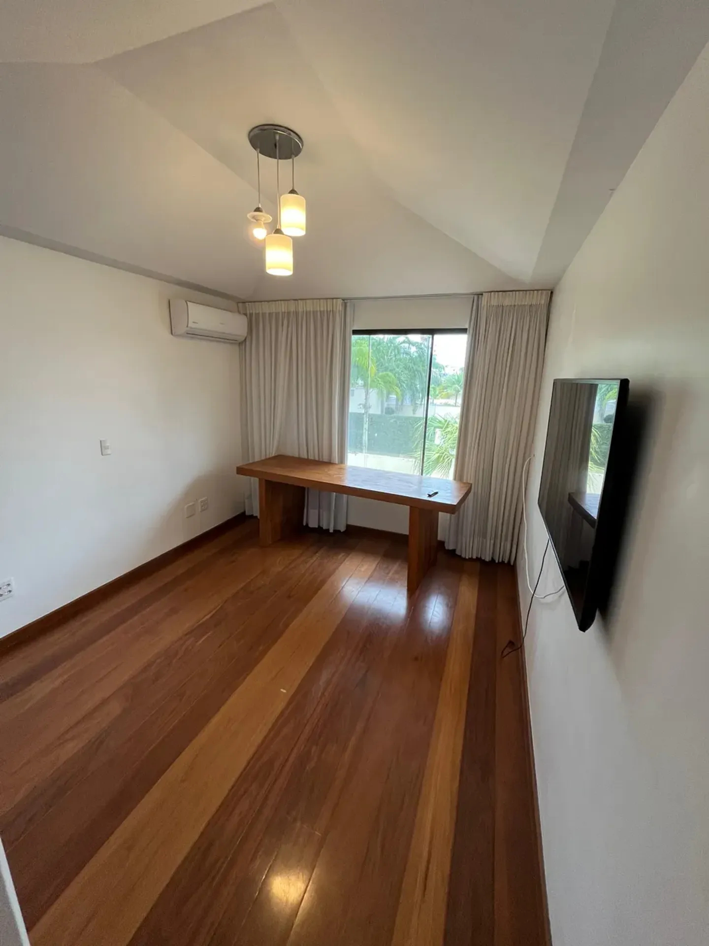 Duplex house with 4 en-suite bedrooms and balcony grill — photo 26
