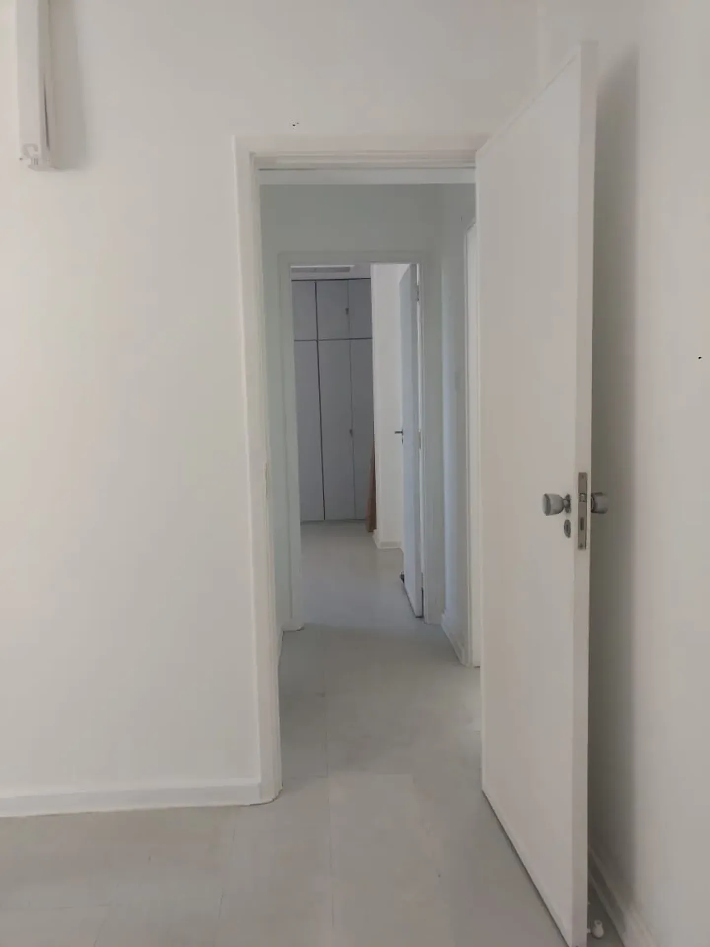 Unfurnished 2-bedroom apartment on 13th floor, 80 m² — photo 12