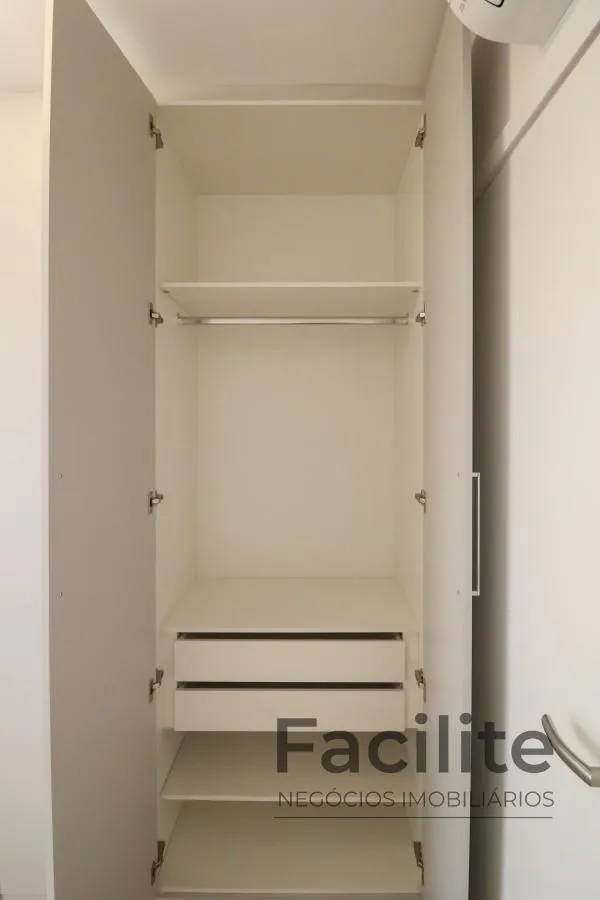 Furnished apartment, 46 m², with a home office — photo 31
