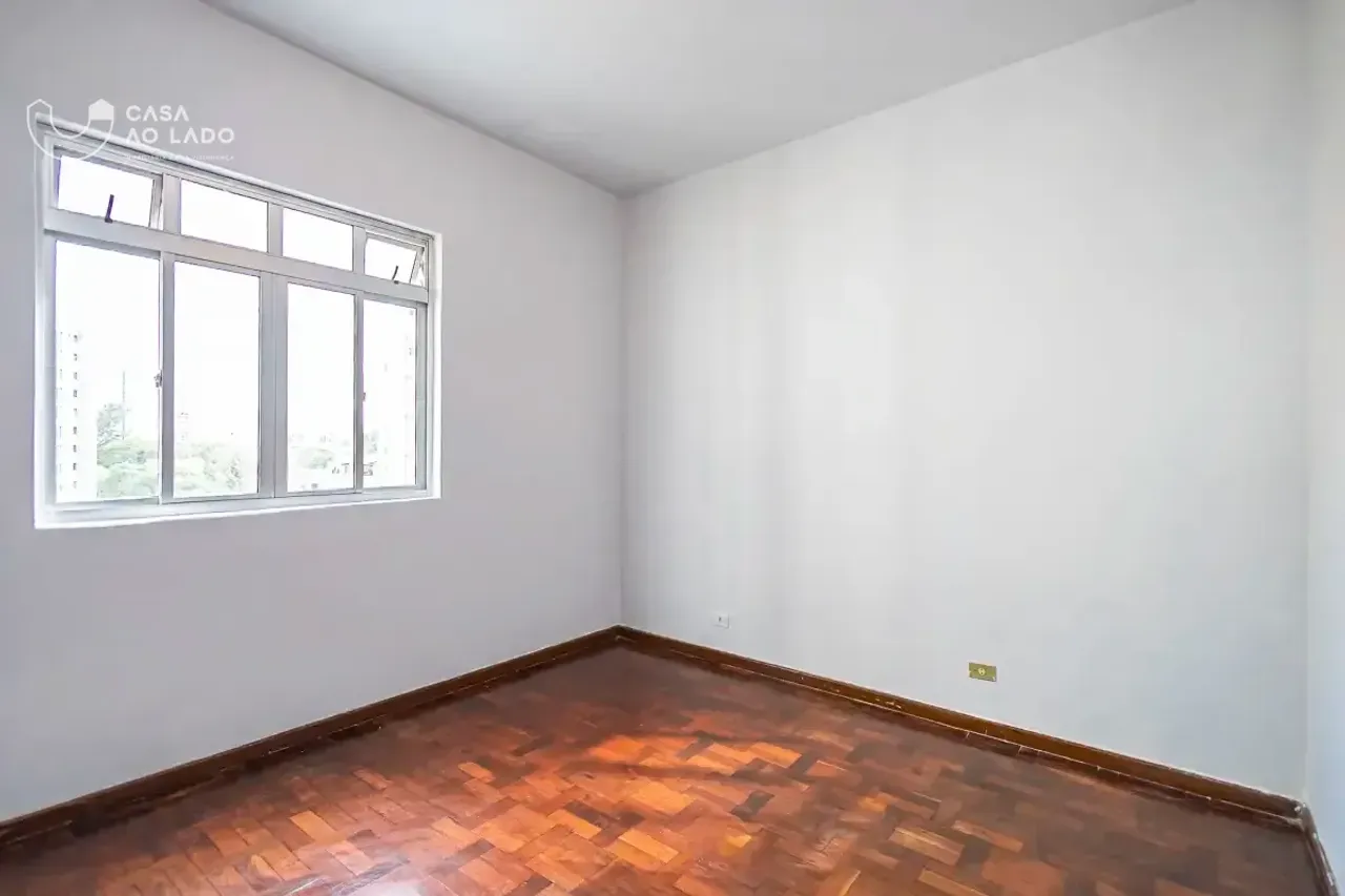 42 m² 1-bedroom apartment with a closed kitchen — photo 13