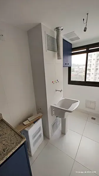 Apartamento sem mobília com vista para a cidade e montanhas — photo 31