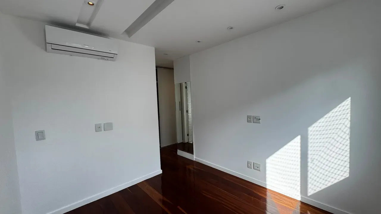 3-bedroom apartment in a building with a sauna — photo 19