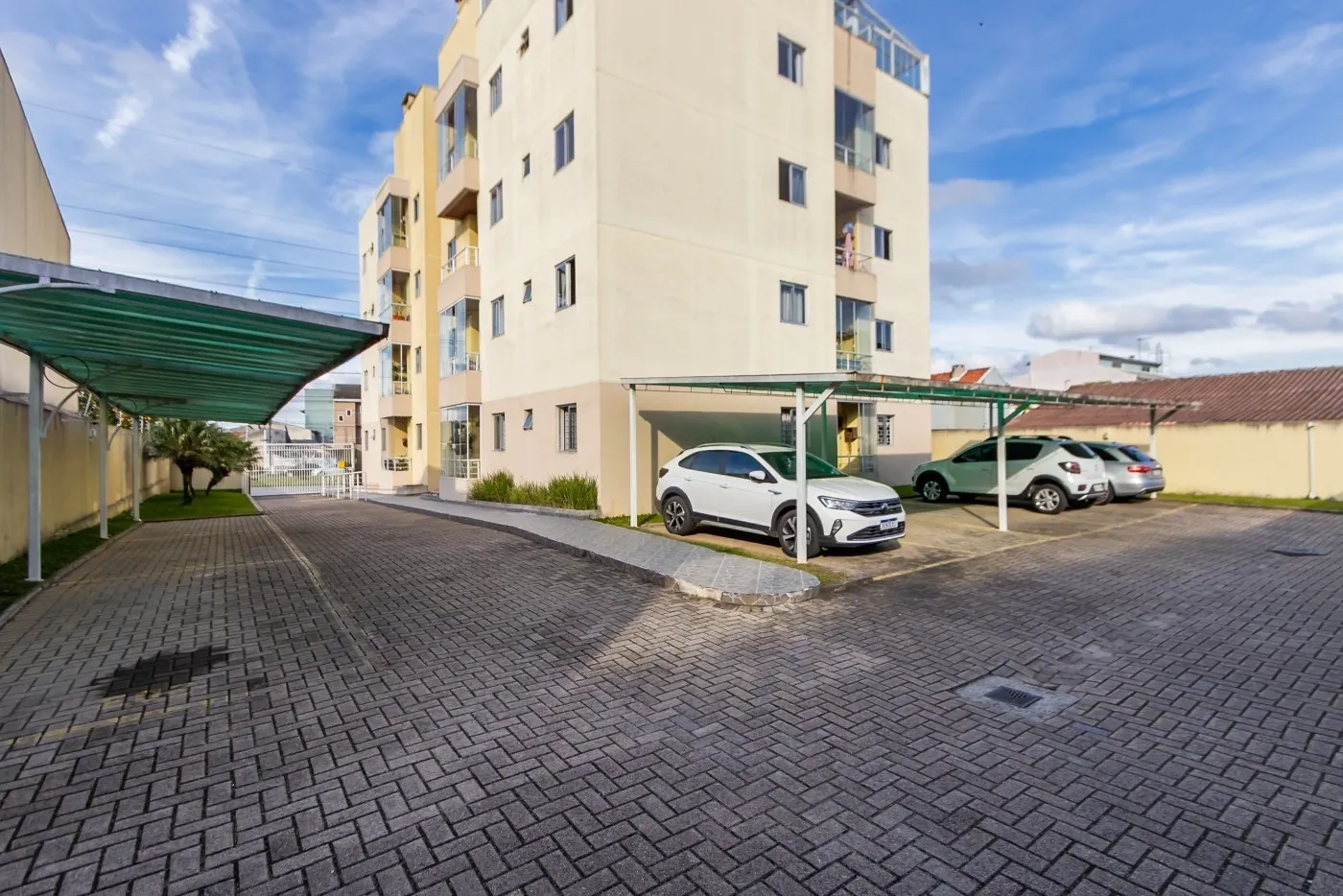 3-bedroom apartment with a home office in Curitiba — photo 16