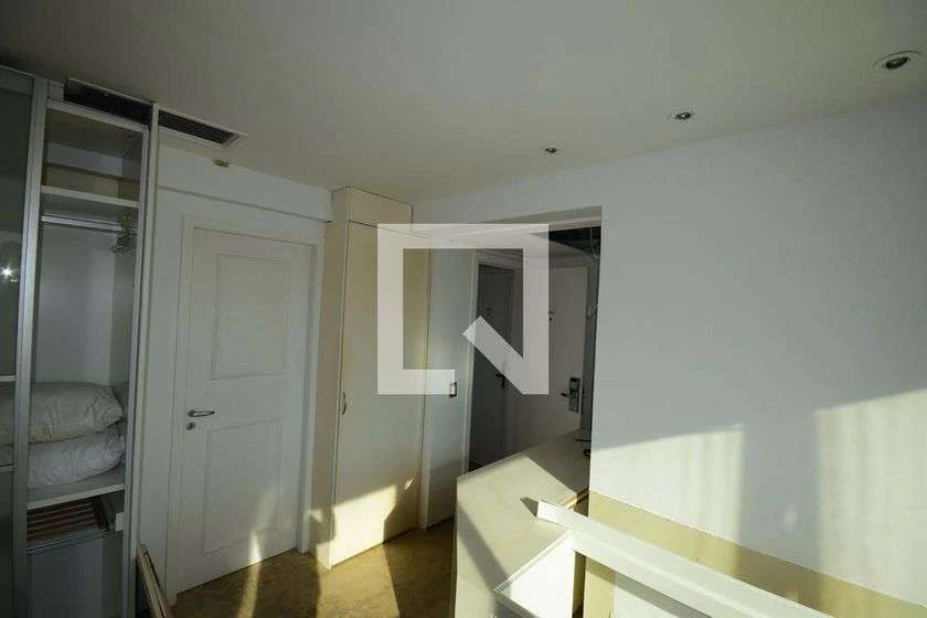 Estudio amueblado con 1 dormitorio, balcón y 40 m² — photo 15