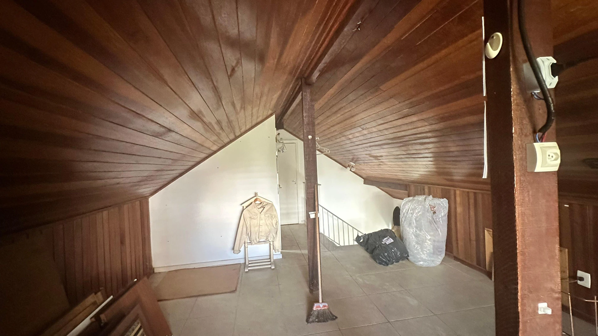 Casa mobiliada em condomínio com 5 quartos e quintal — photo 70