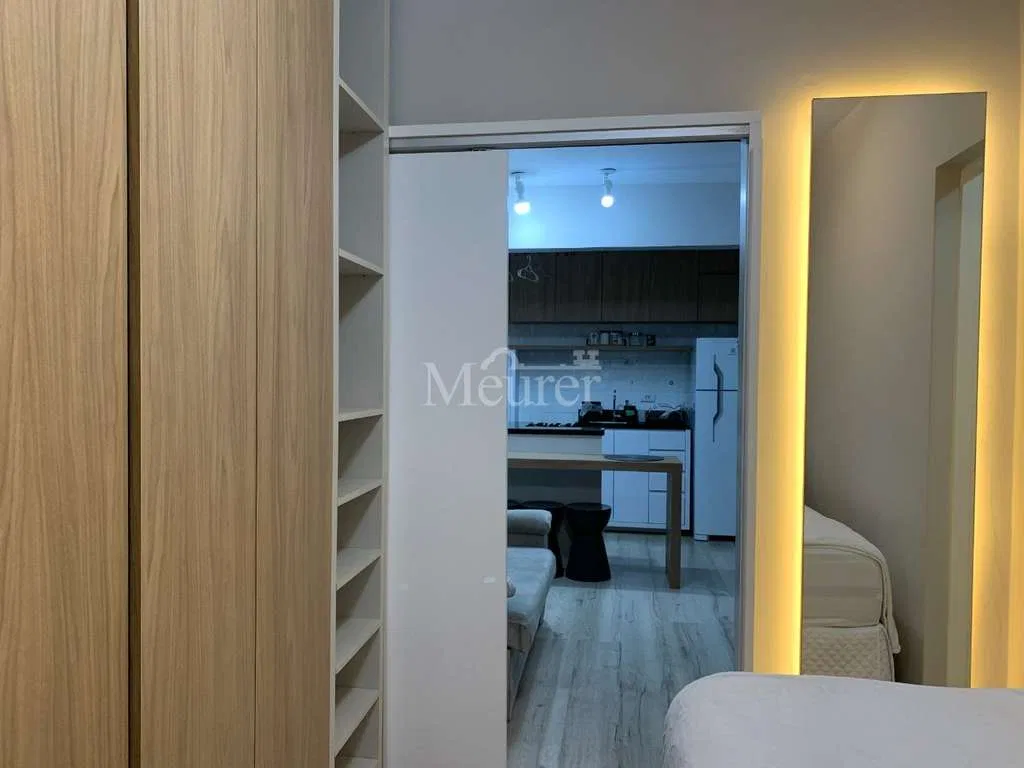 Furnished apartment, 27 m², with wood or laminate floors — photo 6