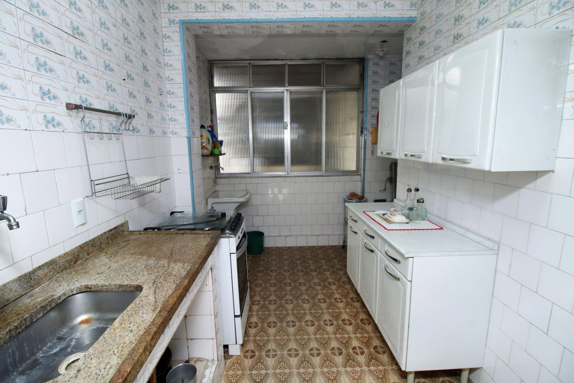 Rental apartment with 2 bedrooms and a balcony — photo 15