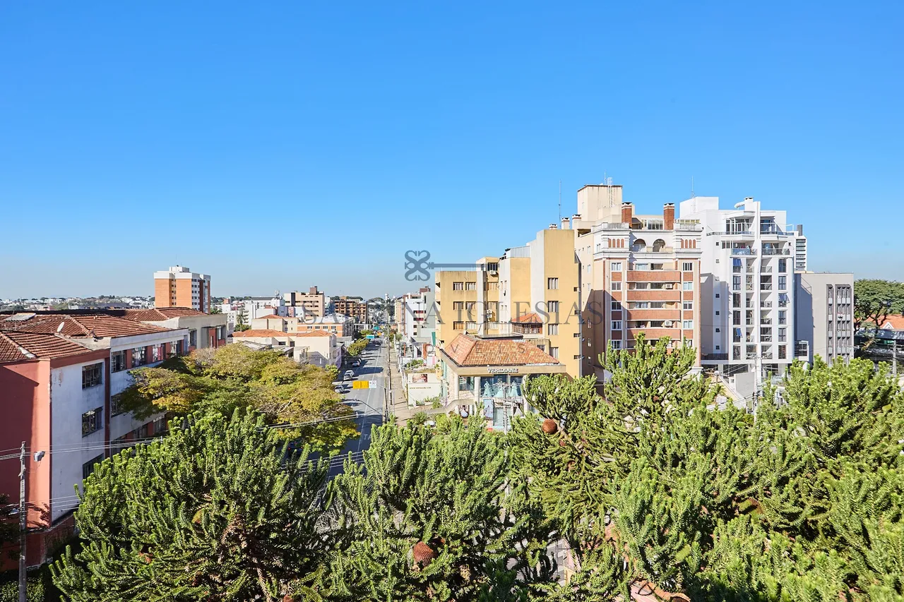Unfurnished 94 m² apartment with balcony and air conditioning — photo 19