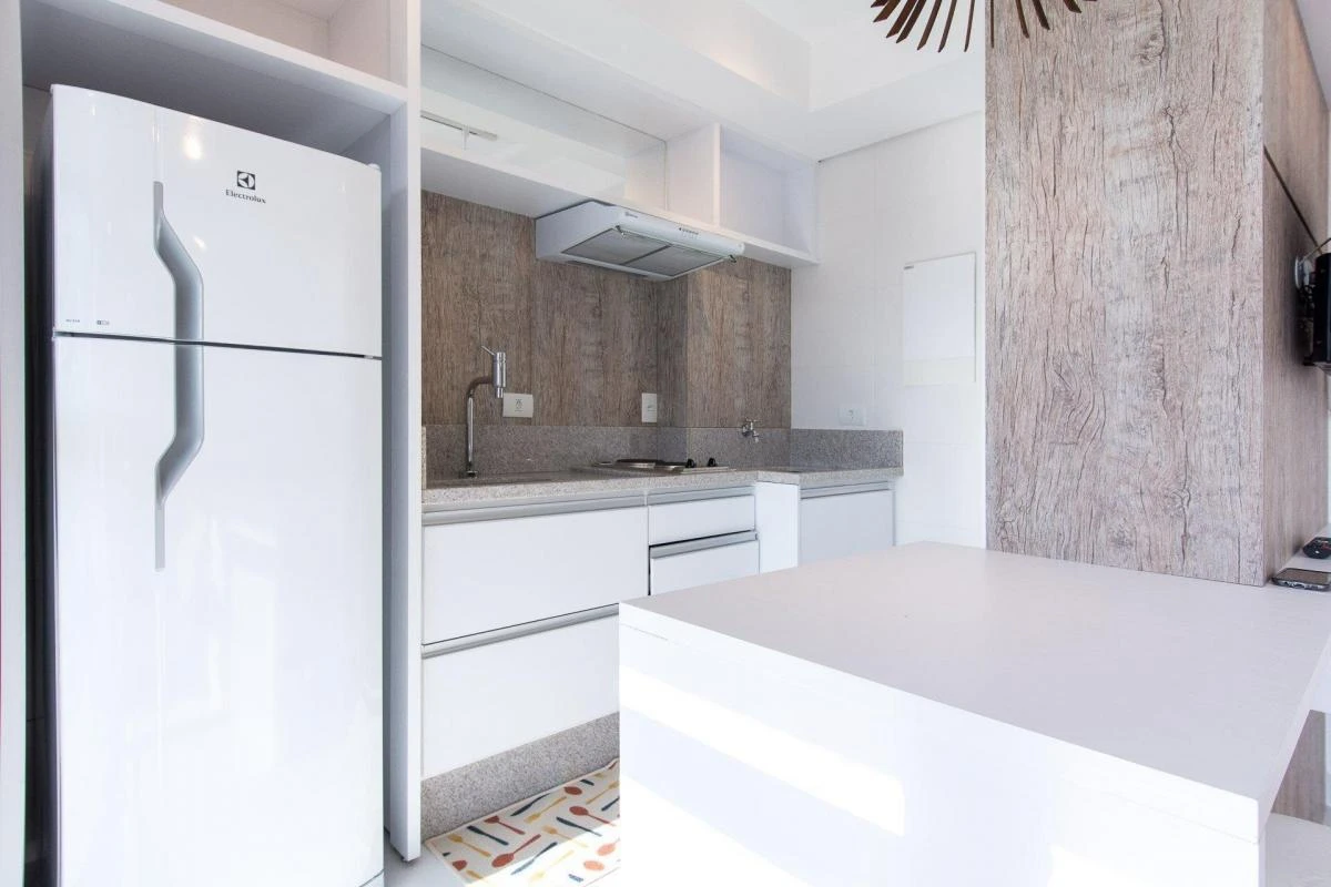 Floor-to-ceiling windows in a one-bedroom apartment, 34 m² — photo 2