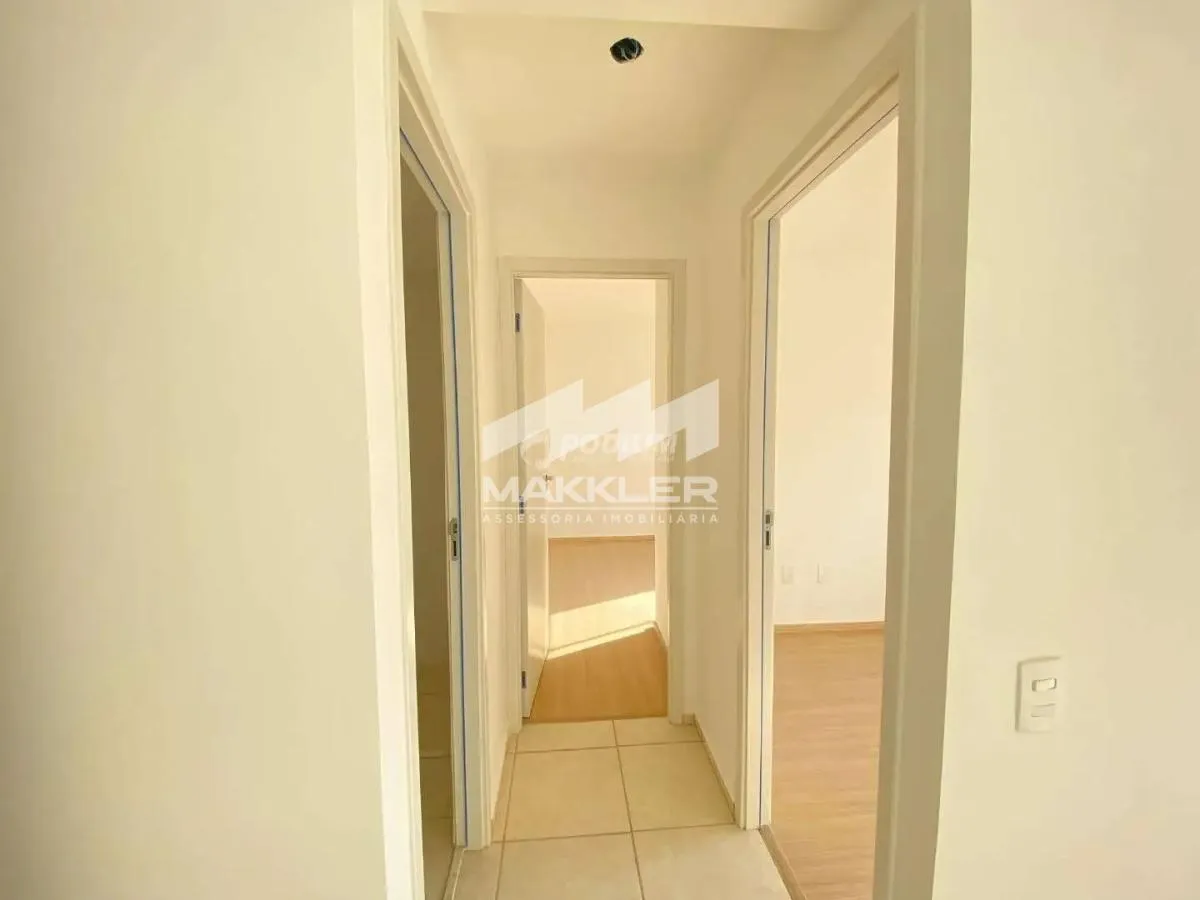 Furnished 2-bedroom apartment with open-plan kitchen — photo 23
