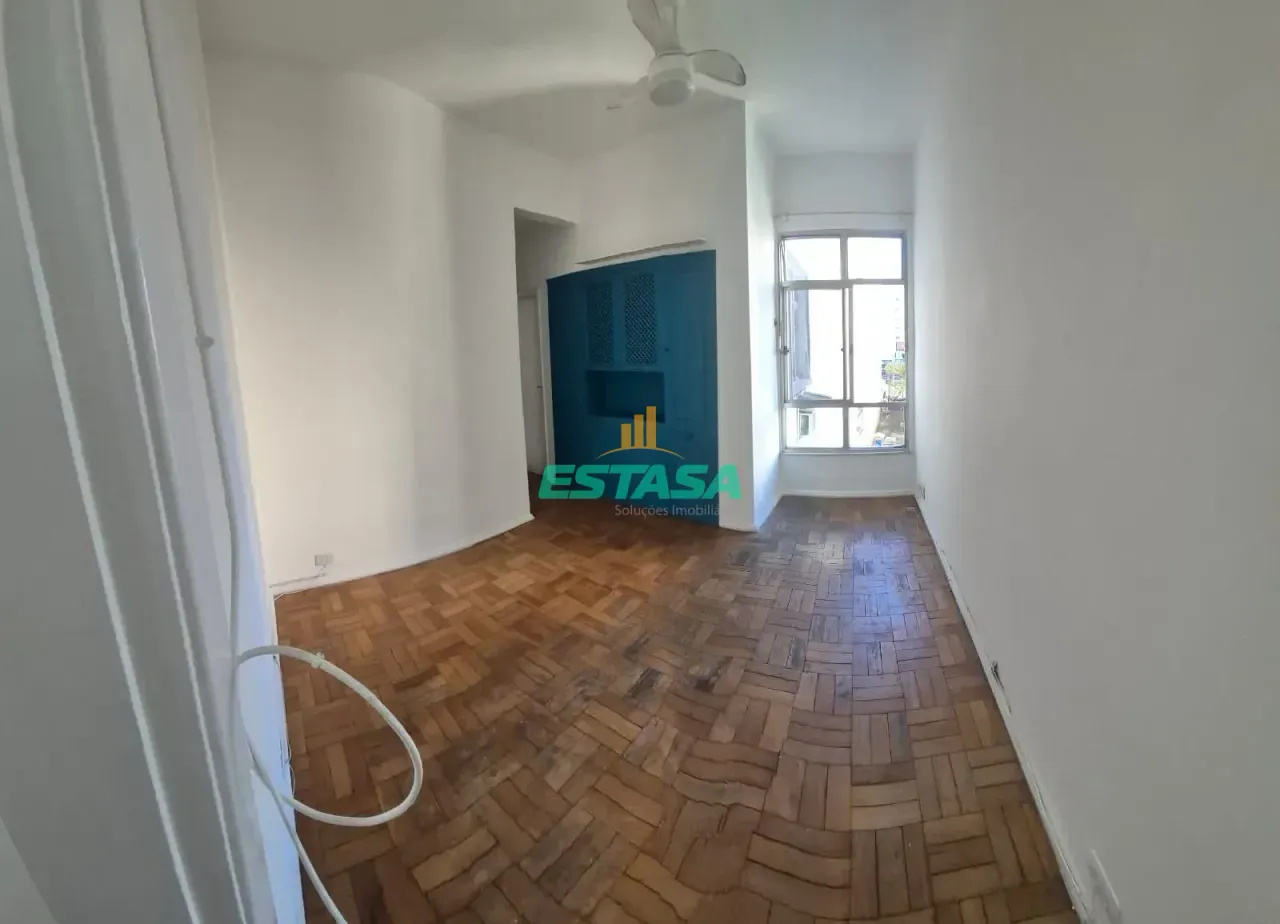 1-bedroom apartment with a separate closed kitchen — photo 15