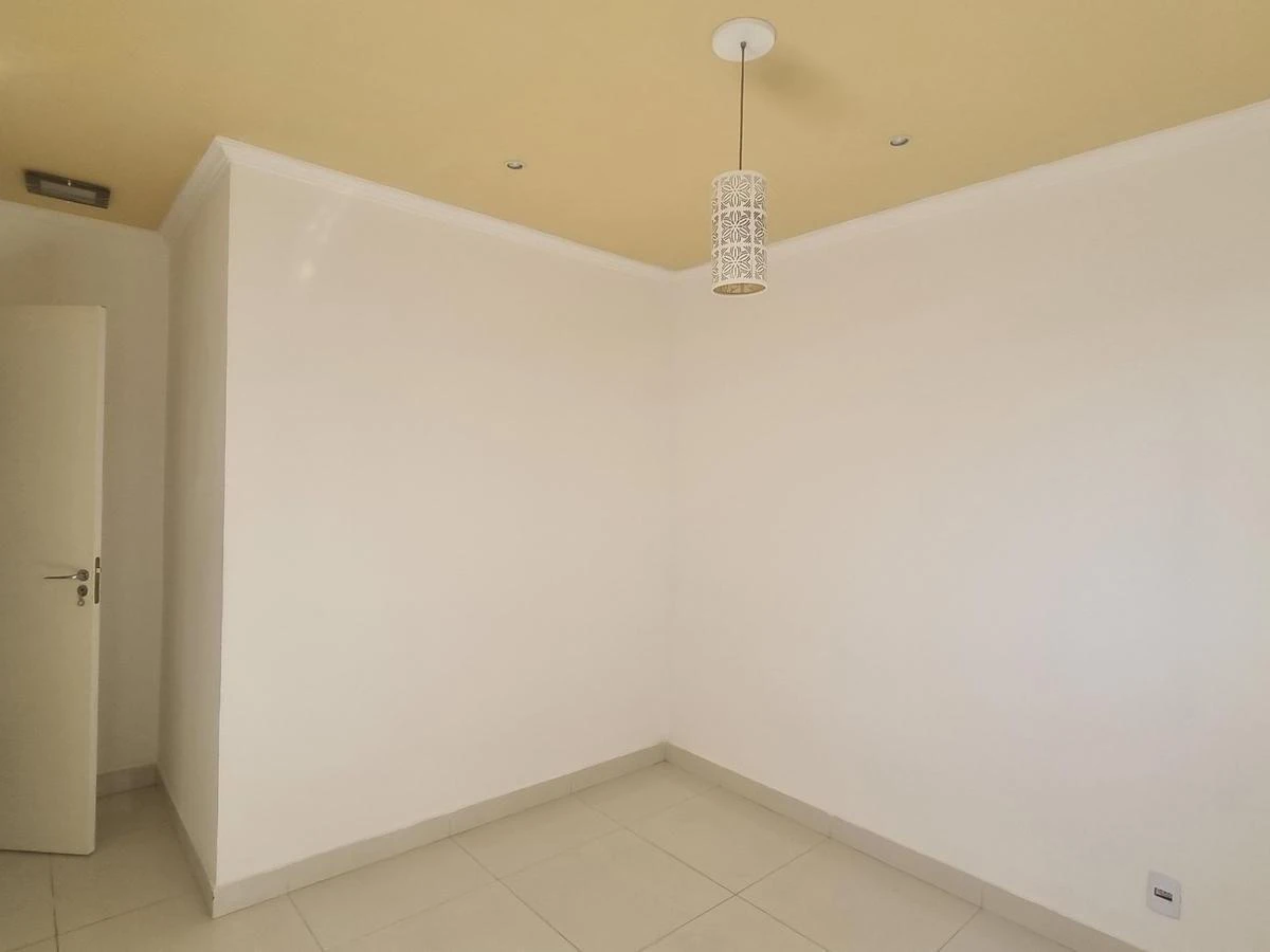 2-bedroom apartment in a building with a gym — photo 41