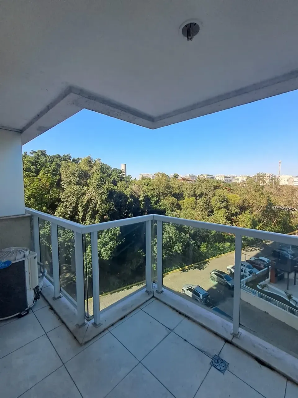Furnished 2-bedroom apartment with 2 bathrooms — photo 16