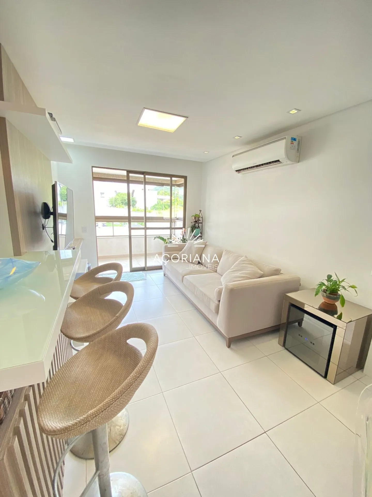 2-bedroom apartment with open-plan kitchen and 79 m²