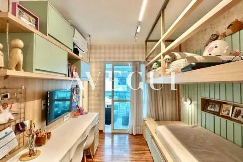 4-bedroom apartment with a private BBQ — photo 17