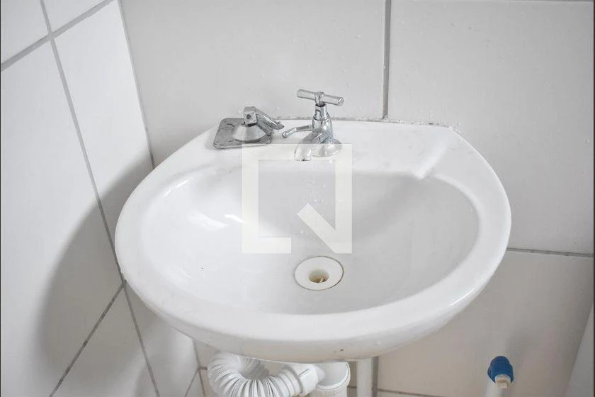 2-bedroom apartment in a building with a pool — photo 5