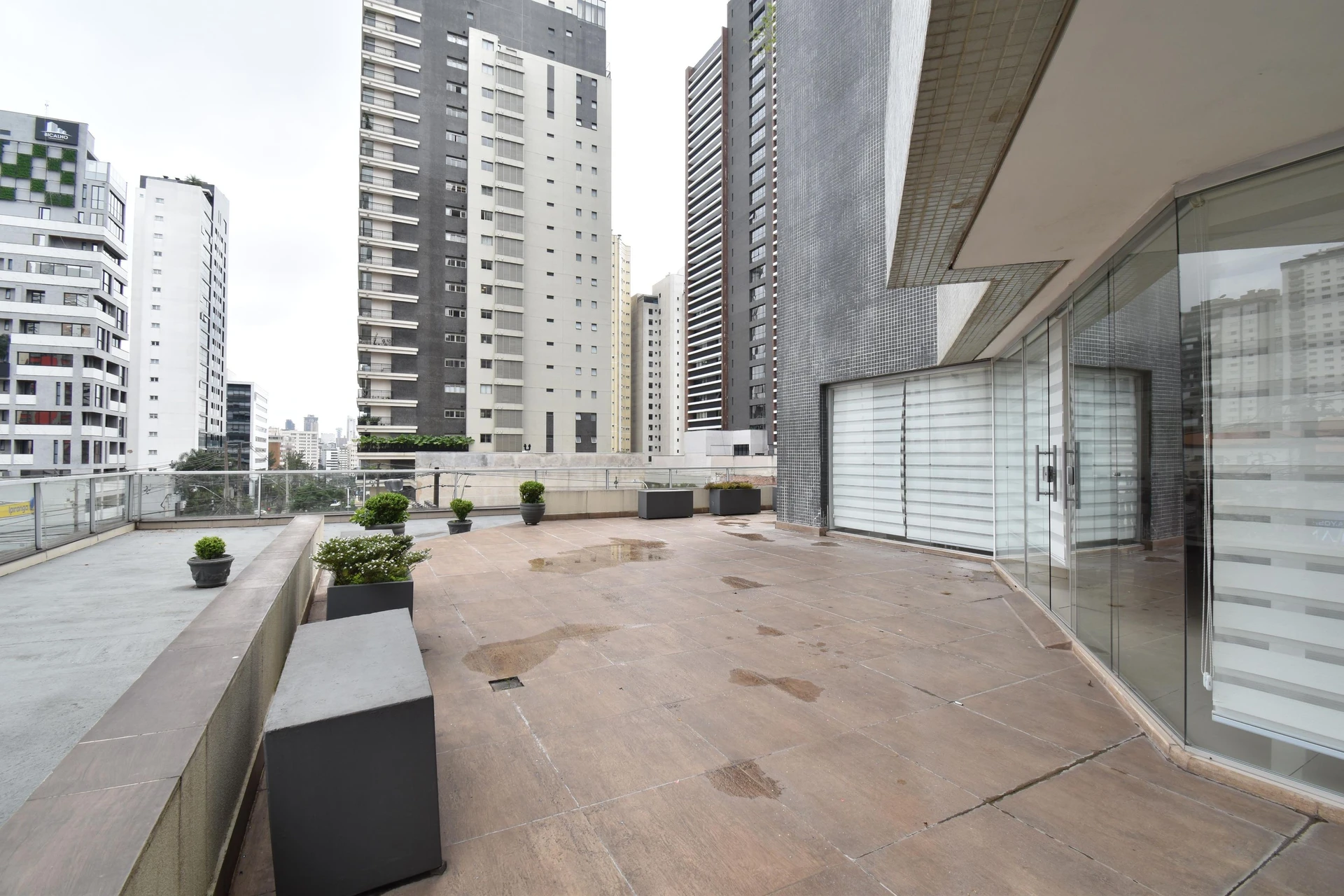 4-bedroom apartment with a jacuzzi — photo 53