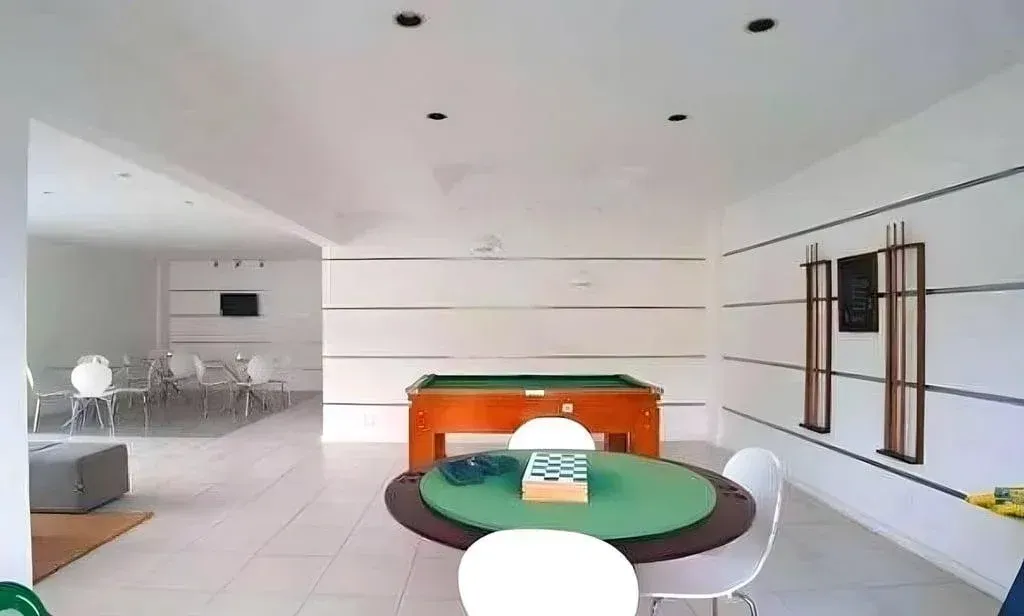 Condo house with 3 en-suite bedrooms and private garden — photo 2