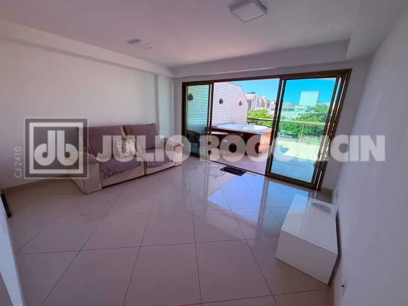 Duplex penthouse 300 m² with 5 bedrooms and 4 parking spots — photo 25